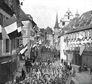 Streets Prints: Notre entrée a Colmar; Le defile des troupes francaises dans les rues
