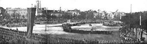 Streets Prints: Notre entrée a Colmar; trois photographies format panorama de la reception du general