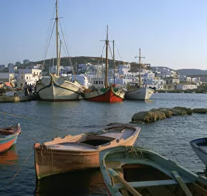 Aegean Islands Gallery: Noussa harbour in the evening