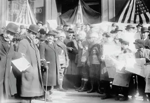 Success Prints: N.Y. -- Frisco walkers, between c1910 and c1915. Creator: Bain News Service