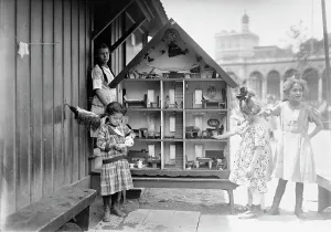 Playground Prints: N.Y. Playground, between c1910 and c1915. Creator: Bain News Service