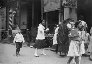 Photographglass Negative Prints: N.Y. school - Chinese pupils, between c1910 and c1915. Creator: Bain News Service