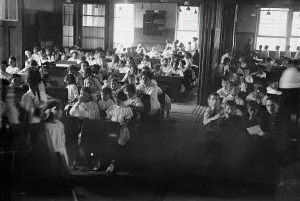 Photographglass Negative Prints: N.Y. schools opening, between c1910 and c1915. Creator: Bain News Service