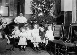 Photographglass Negative Prints: N.Y.C. lodging house -- Xmas tree, between c1910 and c1915. Creator: Bain News Service