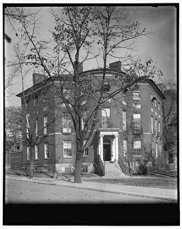 Octagon House, between 1910 and 1920. Creator: Harris & Ewing. Octagon House, between 1910 and 1920. Creator: Harris & Ewing