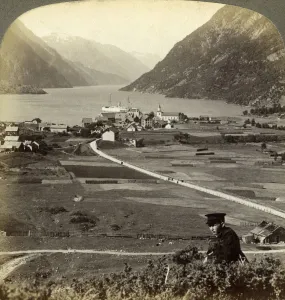 Hordaland Prints: Odda, Hardangerfjord, Norway. Artist: Underwood & Underwood