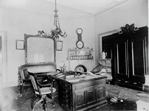 Office in Bureau of Engraving and Printing, Washington, D.C. between 1880 and 1910(?). Creator: Frances Benjamin Johnston