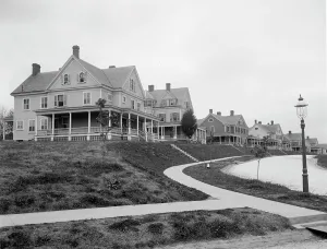 Officers Row, Fort Oglethorpe, Chickamauga Park, Tenn. [i.e. Georgia], between 1900 and 1910. Creator: Unknown