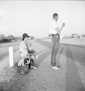 Climate Prints: Oklahoma farm family on highway between Blythe and Indio - self-resettlement in California