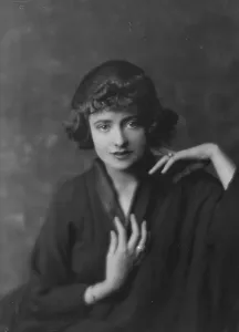 Bathrobe Prints: Olcott, Vera, Miss, portrait photograph, 1916. Creator: Arnold Genthe