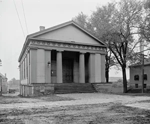 Court House Prints: Old Court House, Portsmouth, N.H. c1907. Creator: Unknown