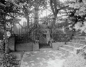 Sepulchral Prints: The Old tomb at Mt. Vernon, c.between 1910 and 1920. Creator: Unknown