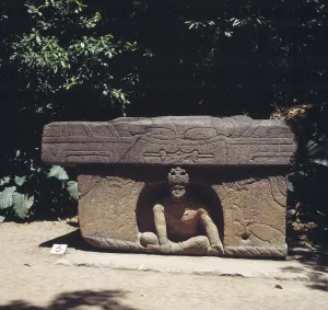 Olmec Altar in the Parque Museo La Venta in Villahermosa Olmec Altar in the Parque Museo La Venta in Villahermosa
