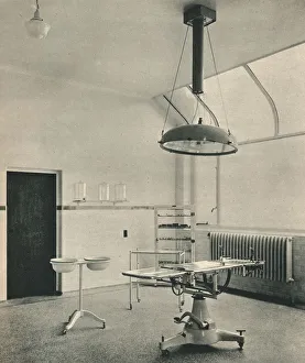 Operating Theatre Prints: Operating Theatre, Princess Louise Kensington Hospital for Children