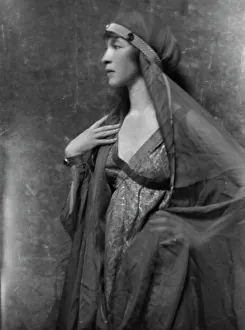 Osborn, Audrey, Miss, portrait photograph, between 1913 and 1942. Creator: Arnold Genthe