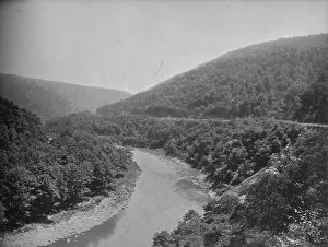 Bend Prints: The Packsaddle, Allegheny Mountains, Pa. c1897. Creator: Unknown
