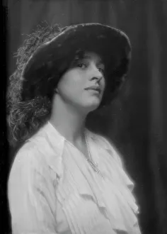 Attentive Prints: Paige, H. Roy, Mrs. portrait photograph, 1912 or 1913. Creator: Arnold Genthe