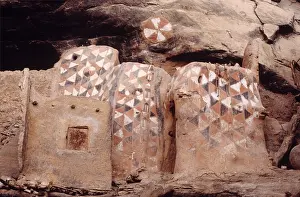 Mud Brick Prints: Painted buildings, Bandiagara Escarpment, Pays Dogon, Mali, 1989. Creator: Amanda Waite