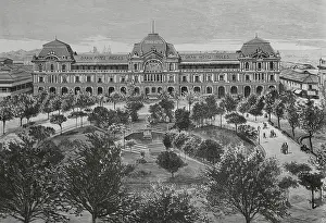 Fountain Prints: Panoramic view of the Plaza de Armas and main facade of the Gran Hotel Ingles