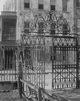 Ironwork Prints: Park gate and houses, [36 Chalmers Street through Washington Park Gate]