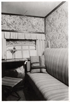 Seat Gallery: Passenger cabin during the day, Zeppelin LZ 127 Graf Zeppelin, 1933