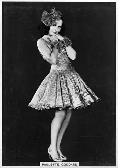 High Heels Collection: Paulette Goddard, American film and theatre actress, 1938