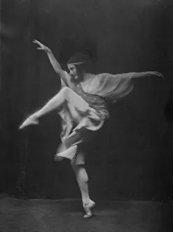 Tiptoe Prints: Pavlova, Anna, Madame, 1915 Nov. 8. Creator: Arnold Genthe