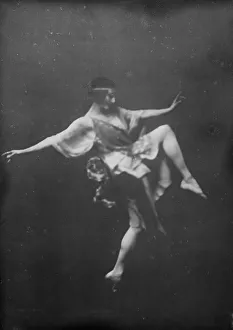 Tiptoe Prints: Pavlova, Anna, Madame, 1915 Nov. 8. Creator: Arnold Genthe