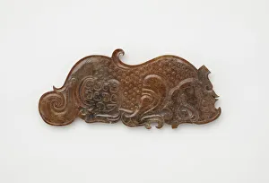 Jade Nephrite Prints: Pendant in the form of a crouching tiger, Eastern Zhou dynasty, 475-221 BCE