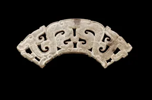 Jade Nephrite Prints: Pendant in the form of a double dragon, Eastern Zhou dynasty, 475-221 B. C. E