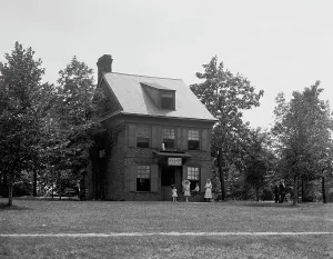 Penn William Prints: Penn cottage, Fairmount Park, Philadelphia, Pa. c.between 1910 and 1920. Creator: Unknown