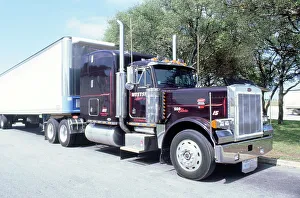 Juggernaut Prints: Peterbilt truck