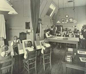 Class Gallery: Photography students, Bloomsbury Trade School for Girls, London, 1923