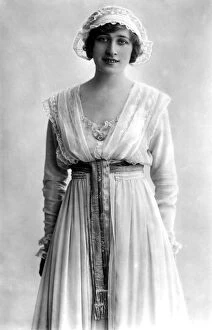 Phyllis Dare (1890-1975), English actress, 1900s.Artist: Rita Martin