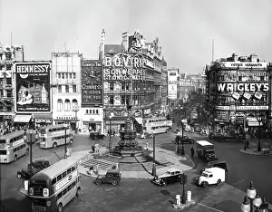 Fountain Prints: Piccadilly Circus, London, 1960. Creator: Arthur Charles Kirby Ware