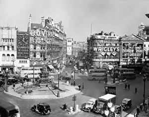 Fountain Prints: Piccadilly Circus, London, c1952. Creator: Arthur Charles Kirby Ware