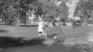 Chinese American Prints: A picnic on Portsmouth Square, Chinatown