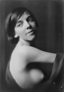 De Picon, Leah, Miss, portrait photograph, 1917 or 1918. Creator: Arnold Genthe