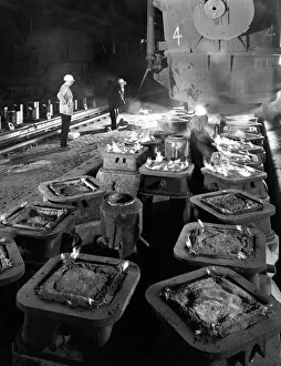 Casting Gallery: Pig casting at the Park Gate Iron & Steel Co, Rotherham, South Yorkshire, 1964