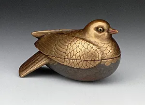 Lacquer Prints: Pigeon-Shaped Box, 19th century. Creator: Unknown