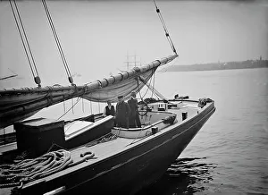 Rigging Prints: Pilot boat no. 5, between 1900 and 1905. Creator: Unknown