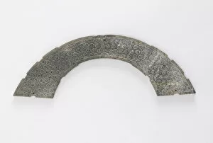 Thin plaque cut in arc of circle, of the type huang, Eastern Zhou dynasty