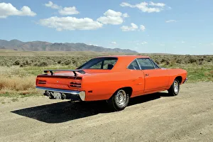 Plymouth Hemi Roadrunner 1970. Artist: Simon Clay