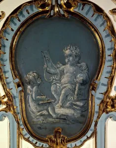 7 Rue De Varennes Prints: Two poets, a lyre, and a laurel wreath, between 1735 and 1745. Creator: Unknown