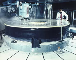 Polishing the mirror of the Hubble Telescope, 1980s