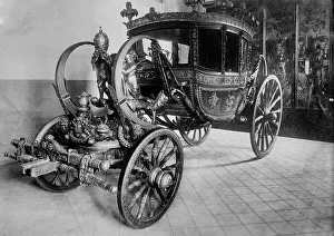 Pope's carriage, between c1910 and c1915. Creator: Bain News Service