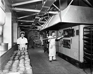 Baking Gallery: Pork pie production, Rawmarsh, South Yorkshire, 1955. Artist: Michael Walters