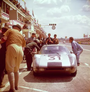 Pits Prints: A Porsche 904/4 GTS in the pits, Le Mans, France, 1964
