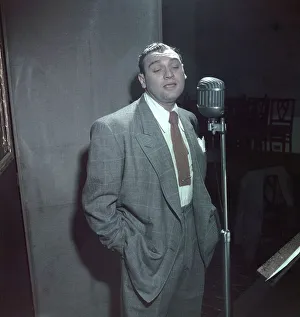 Film Transparency Prints: Portrait of Frankie Laine, New York, N.Y. 1946. Creator: William Paul Gottlieb