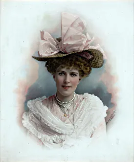 Lambert Weston And Son Prints: Portrait of a lady, early 20th century. Creator: Lambert Weston & Son